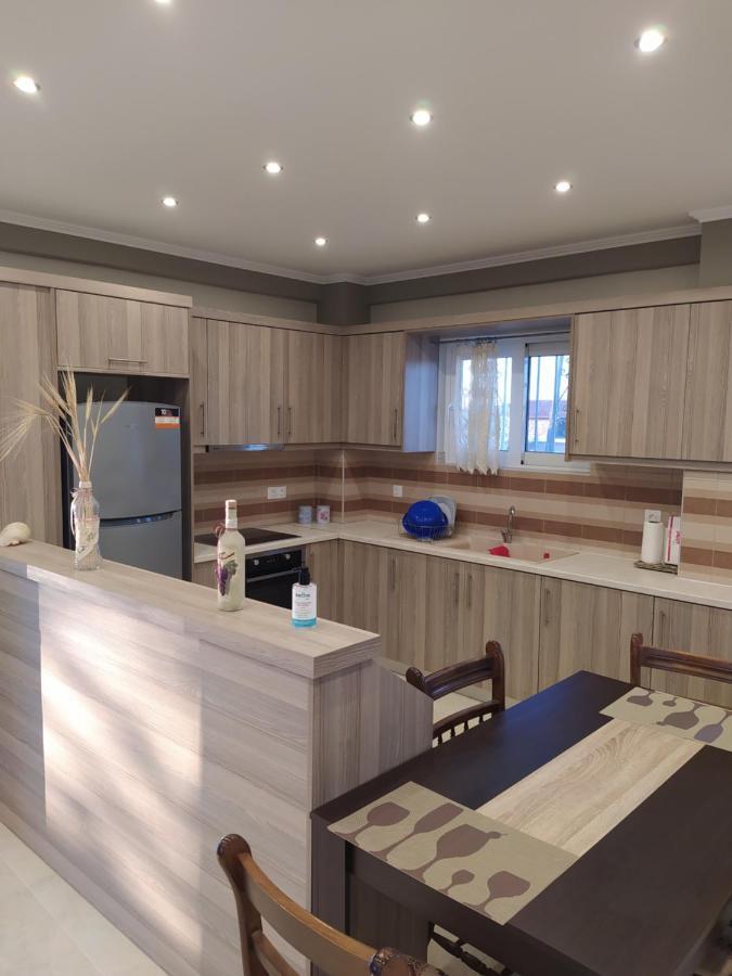Just Constructed! Villa Gastouni Luaran gambar