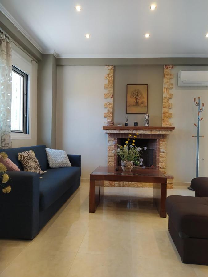 Just Constructed! Villa Gastouni Luaran gambar